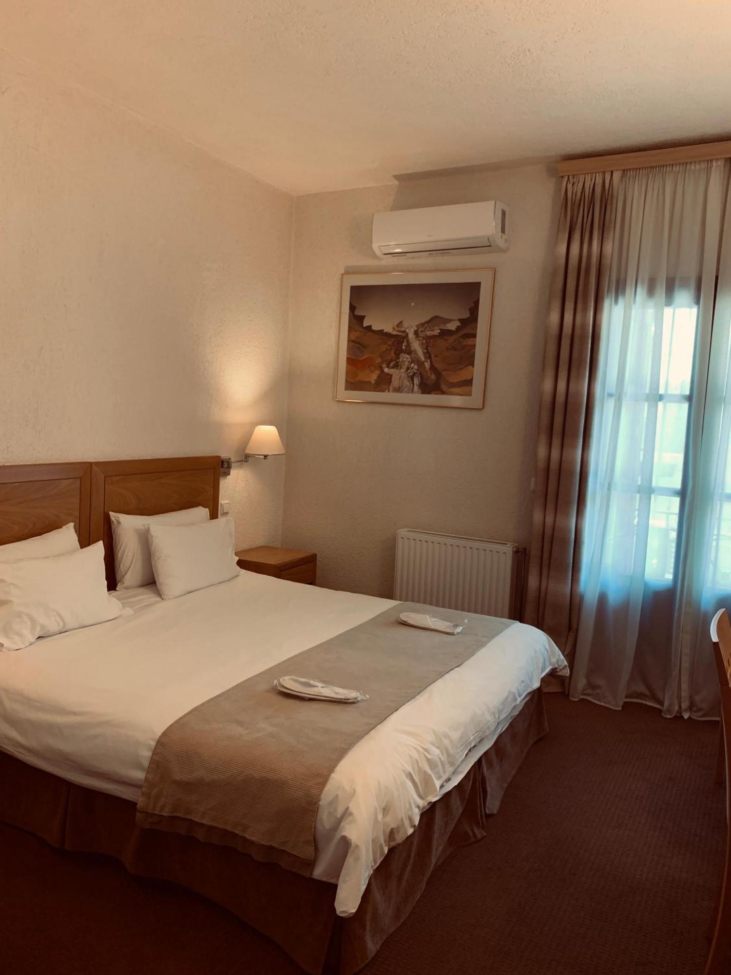 אראחובה Boutique Hotel Parnassia חדר תמונה