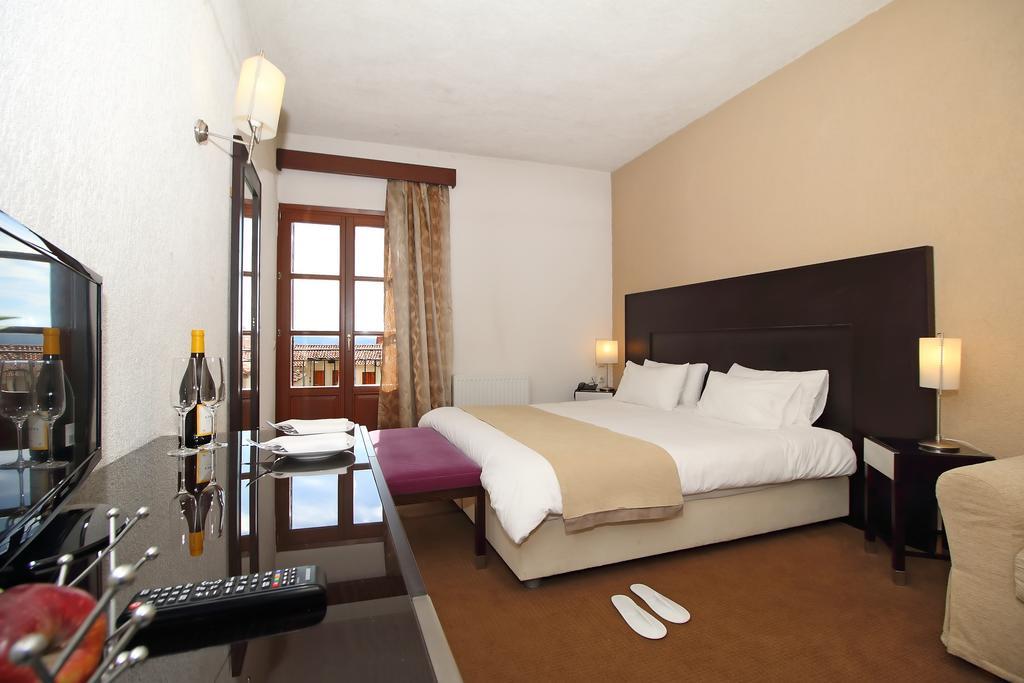 אראחובה Boutique Hotel Parnassia מראה חיצוני תמונה